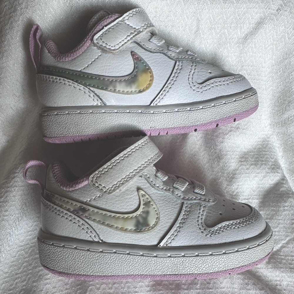 Nike Court Borough Low Toddler Shoes, size 5. White/purple.